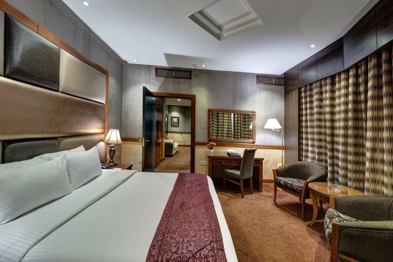 Delmon Palace Hotel Dubai Eksteriør billede