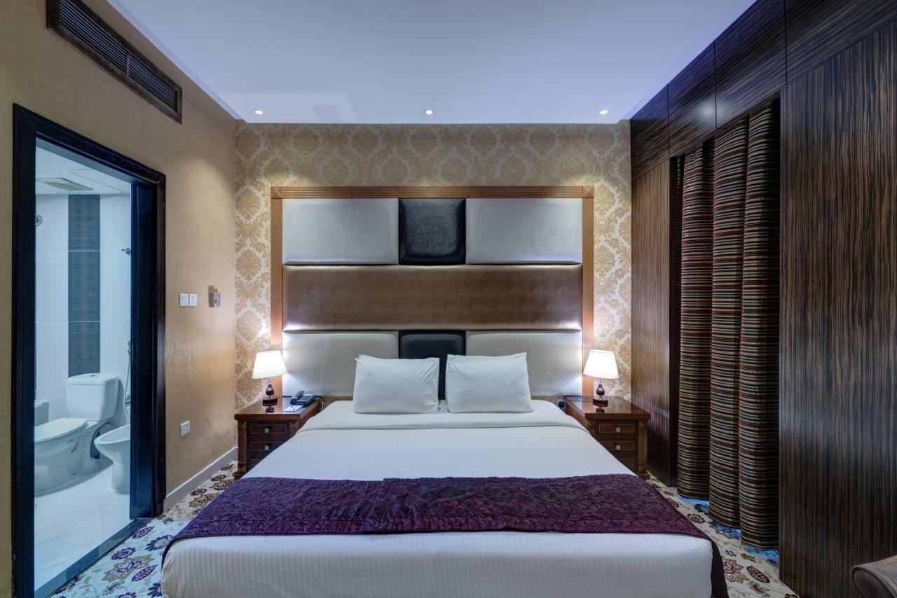 Delmon Palace Hotel Dubai Eksteriør billede