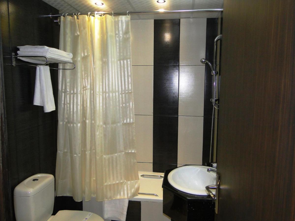 Delmon Palace Hotel Dubai Eksteriør billede